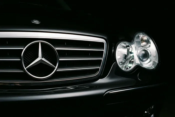 Mercedes C 270 CDI caractéristiques et fiabilité moteur Détail de la calandre d'une Mercedes C 270 CDI